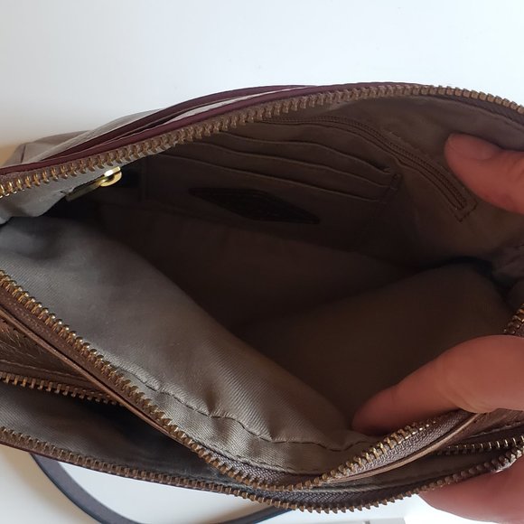 Fossil Metallic Pebbled Leather Small Crossbody Purse - Picture 4 of 6